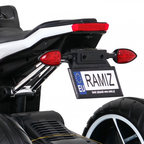 Motorka Future na batériu pre deti Biely + Panel audio + Pomalý štart + Kolesá EVA