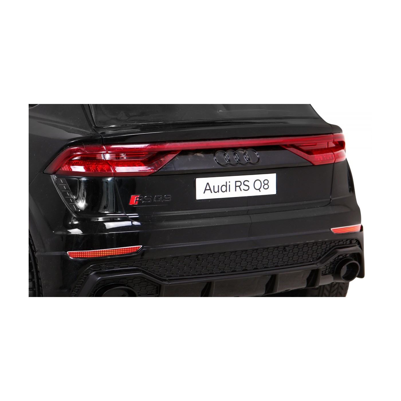 Audi RS Q8 Autíčko na batériu Čierny + Ovládač + Pomalý štart + EVA + LED + MP3 USB