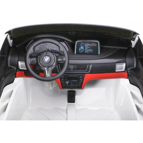 BMW X6M XXL pre 2 deti Biely + Ovládač + Ekokoža + Pásy + Pomalý štart + MP3 USB + LED