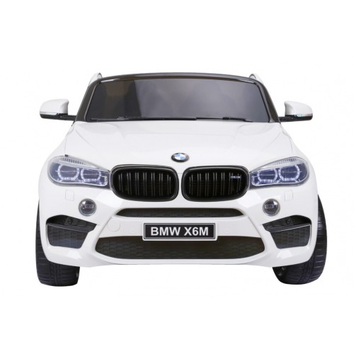BMW X6M XXL pre 2 deti Biely + Ovládač + Ekokoža + Pásy + Pomalý štart + MP3 USB + LED