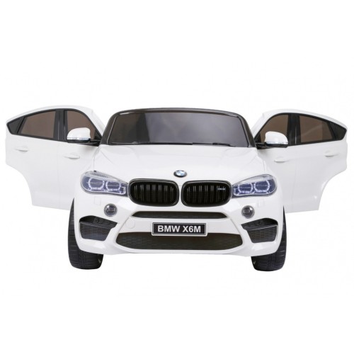 BMW X6M XXL pre 2 deti Biely + Ovládač + Ekokoža + Pásy + Pomalý štart + MP3 USB + LED