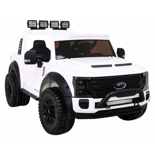 Vozidlo Ford Super Duty Biely