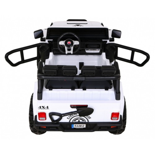 Vozidlo GRAVITY Strong Biely