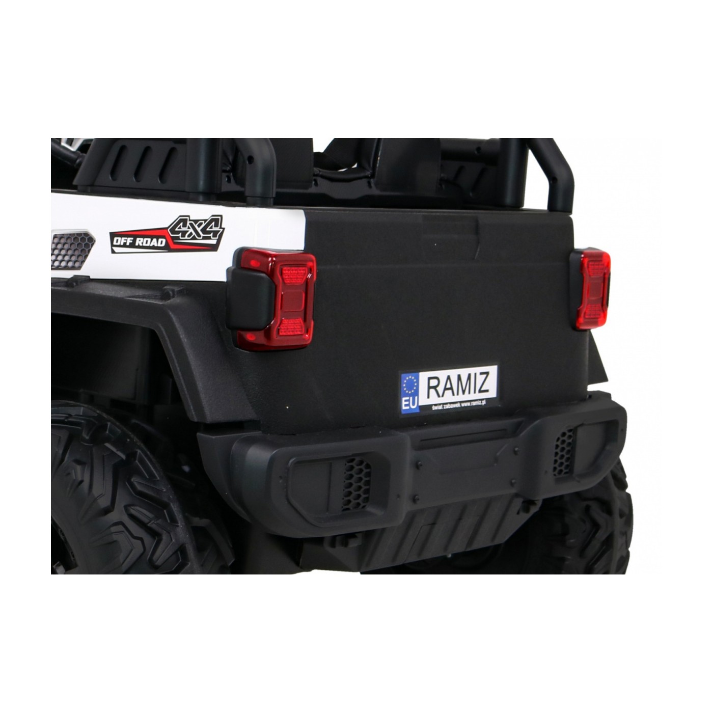 Vozidlo Master Of Terain Biely