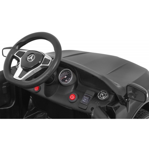 Vozidlo Mercedes AMG GLA-45 Čierny