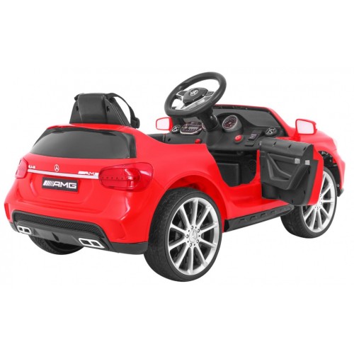 Vozidlo Mercedes AMG GLA-45 Červený
