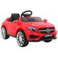 Vozidlo Mercedes AMG GLA-45 Červený