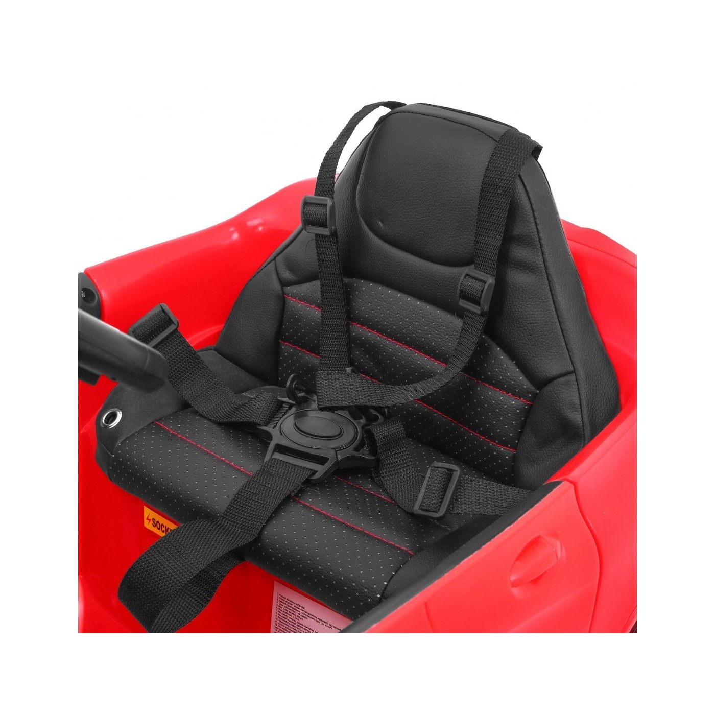 Vozidlo Mercedes AMG GLA-45 Červený