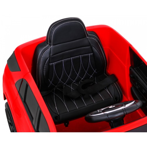 Vozidlo Mercedes BENZ M-Class Červený