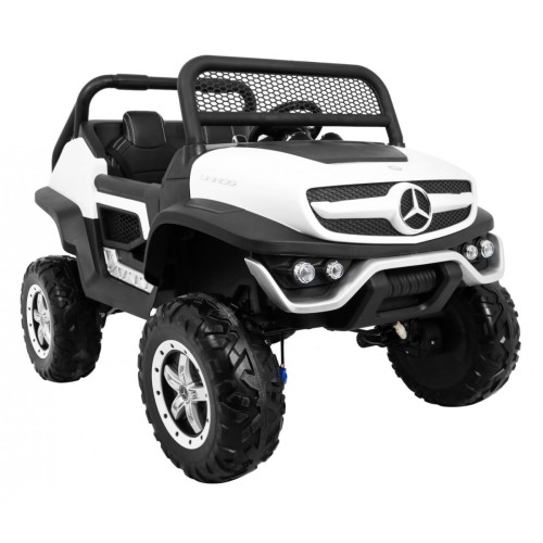 Vozidlo Mercedes BENZ UNIMOG Biely