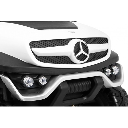 Vozidlo Mercedes BENZ UNIMOG Biely