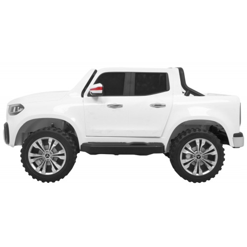 Mercedes Benz X-Class pre deti Biely + Diaľkové ovládanie + Pohon 4x4 + MP4 + Batožinový priestor + LED + EVA