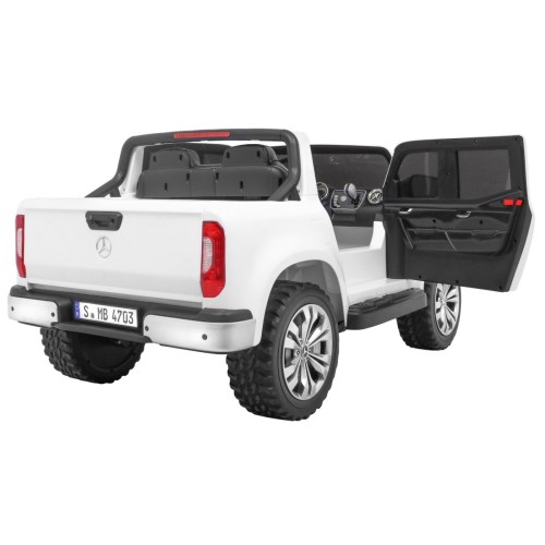 Mercedes Benz X-Class pre deti Biely + Diaľkové ovládanie + Pohon 4x4 + MP4 + Batožinový priestor + LED + EVA