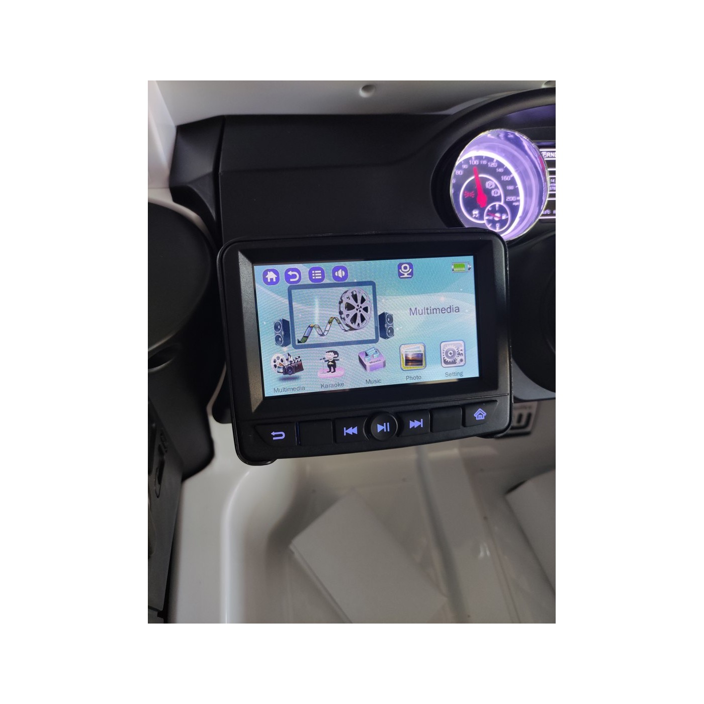 Auto Mercedes G63 6x6 MP4 pre deti Červený + 2 Plynové pedály + Nastaviteľné sedadlo + MP4 + LED + Batožinový priestor + Kufor p