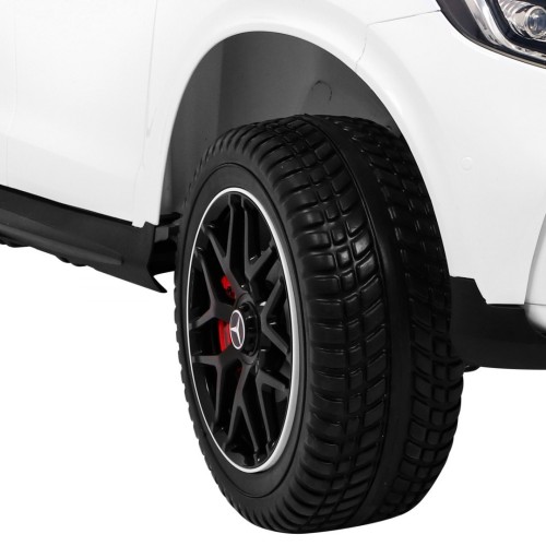 Vozidlo Mercedes GLC 63S Biely