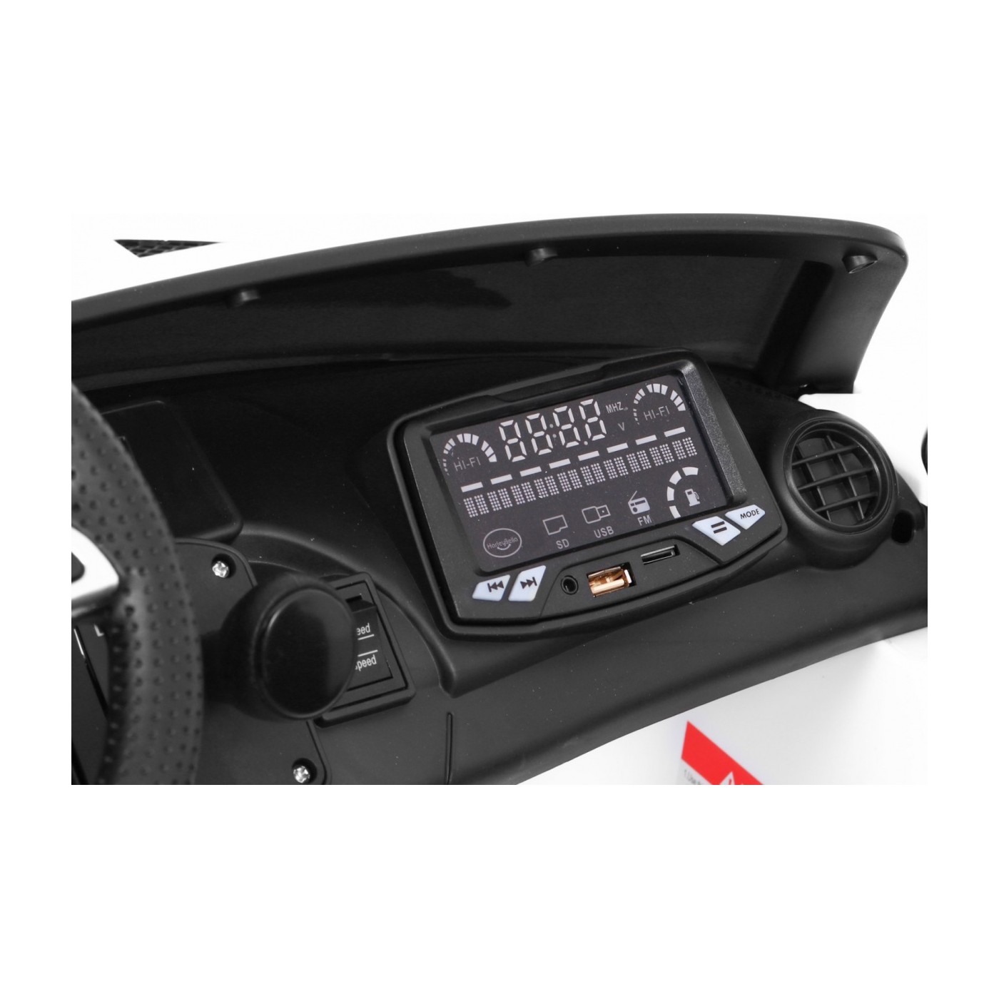 Mercedes-Benz GT R pre deti Lakovaný Biely + Pohon 4x4 + Vetráčik + Diaľkové ovládanie + EVA + MP3 LED