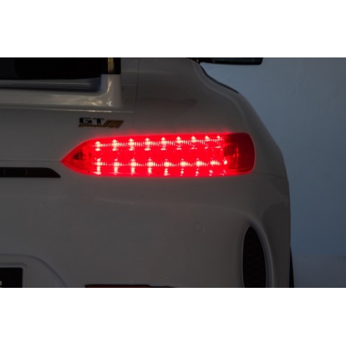 Mercedes-Benz GT R pre deti Lakovaný Biely + Pohon 4x4 + Vetráčik + Diaľkové ovládanie + EVA + MP3 LED