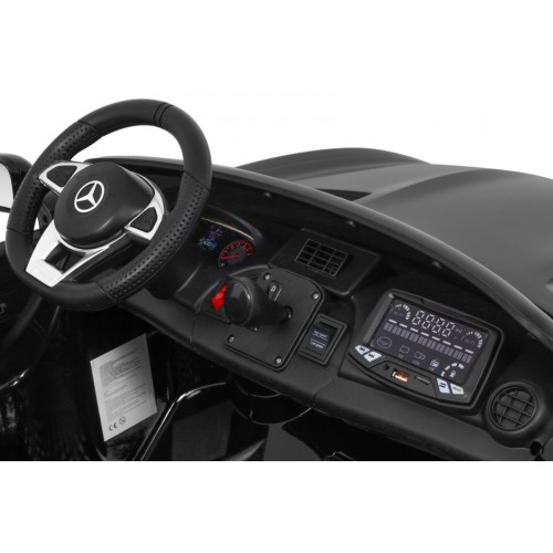 Mercedes-Benz GT R pre deti Lakovaný Čierny + Pohon 4x4 + Vetráčik + Diaľkové ovládanie + EVA + MP3 LED