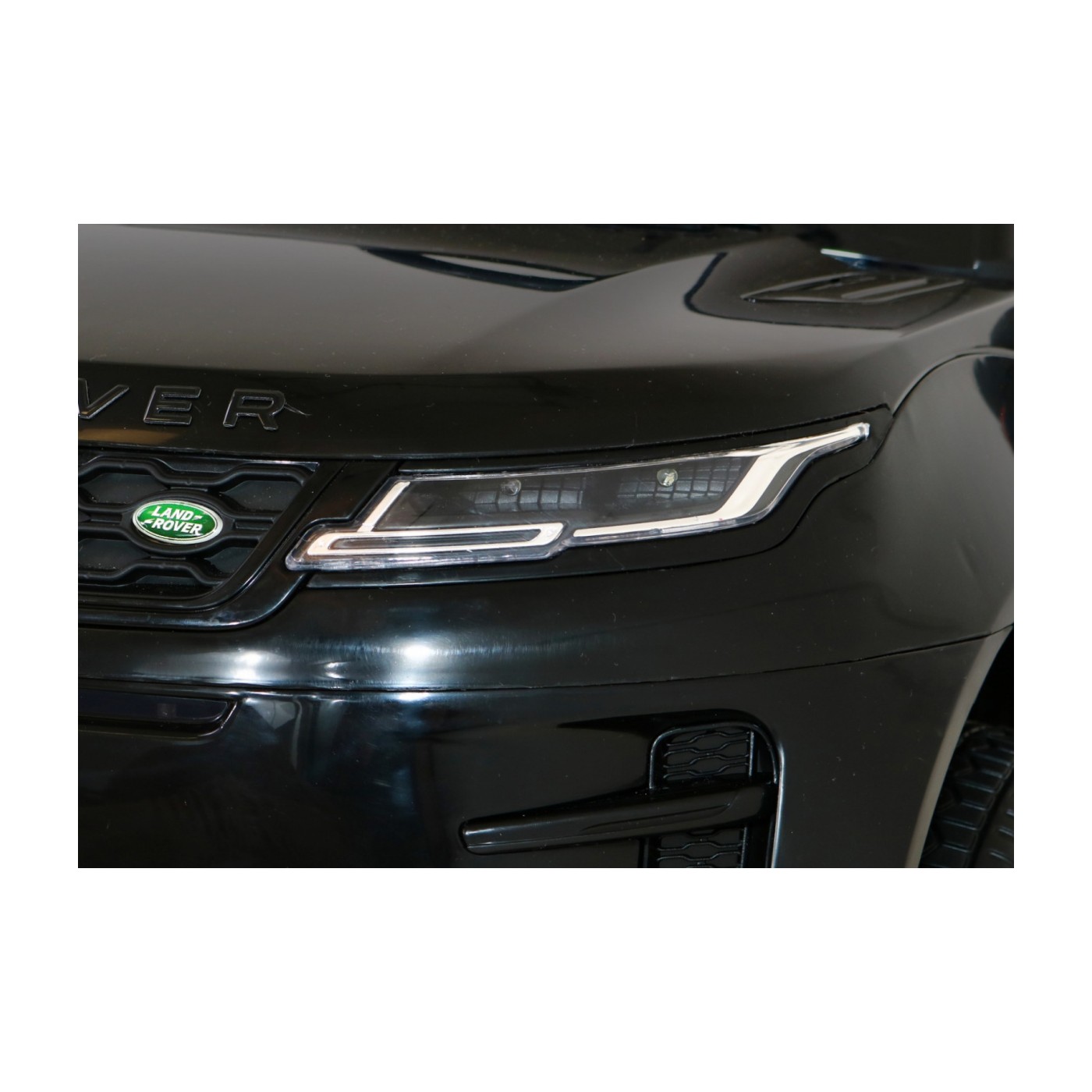 Range Rover Evoque na batériu pre deti Čierny + Ovládač + Pomalý štart + MP3 LED