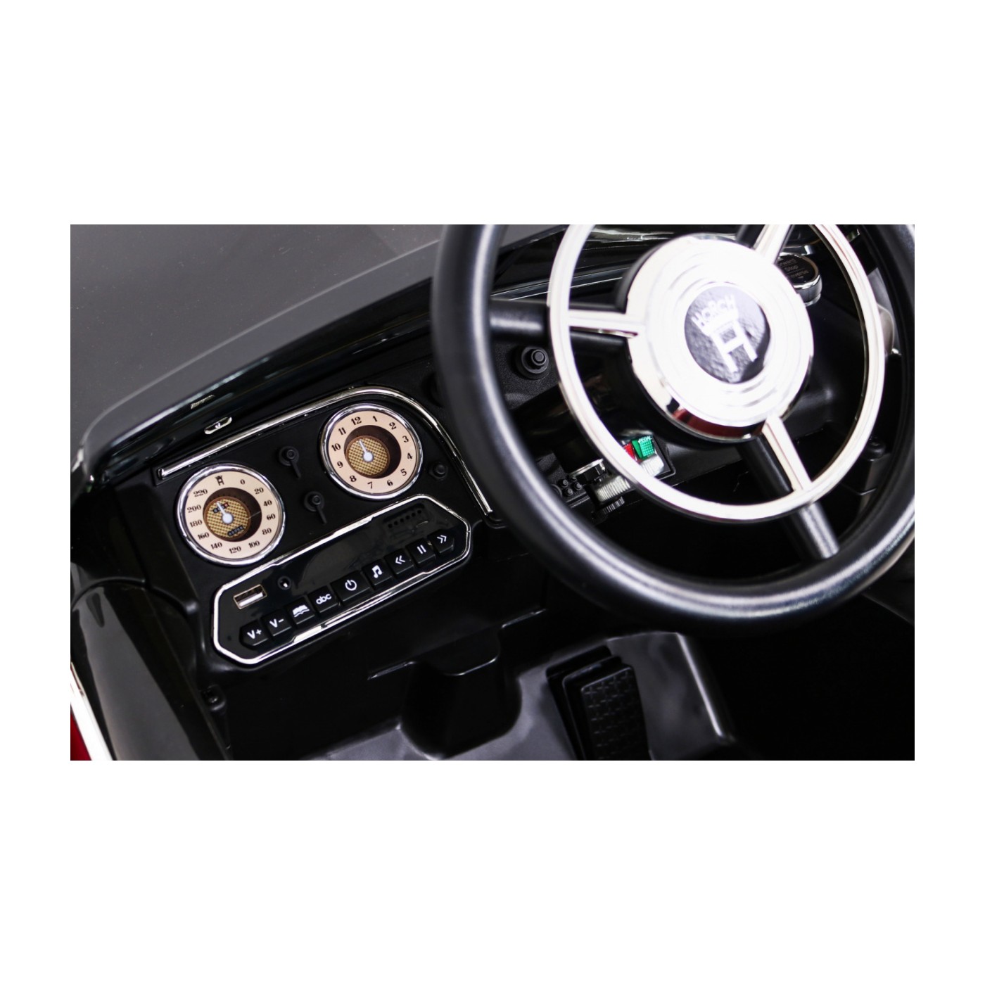 Vozidlo Retro Audi Horch 930V Červené