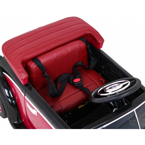 Vozidlo Retro Audi Horch 930V Červené