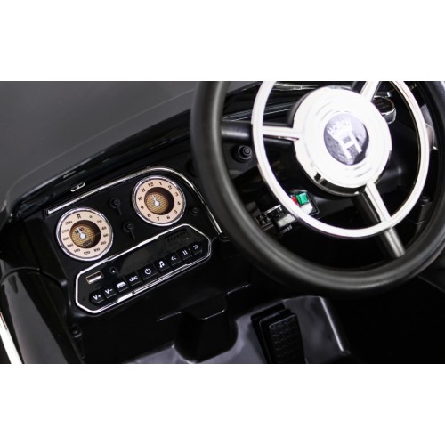 Vozidlo Retro Audi Horch 930V Strieborné