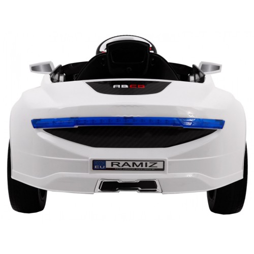 Vozidlo S-Turbo Biely