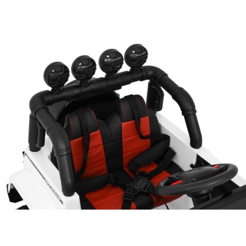 Vozidlo Terénne Full Time 4WD Biele