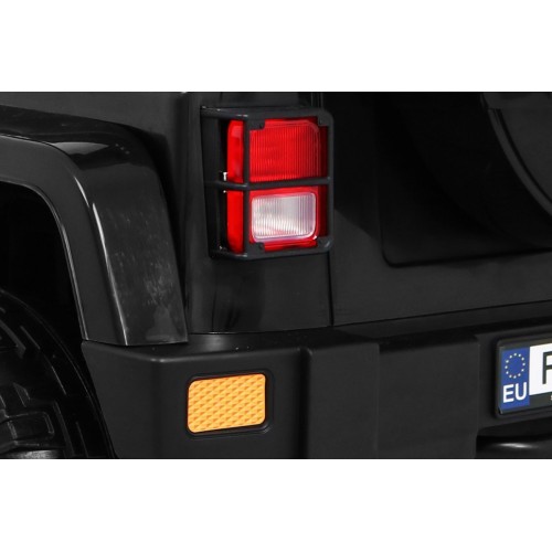 Vozidlo Terénne Full Time 4WD Čierne