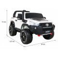 Vozidlo Toyota Hilux Biela