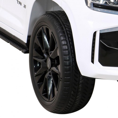 Chevrolet Tahoe Elektrické autíčko pre deti Biele + Ovládač + EVA + Rádio MP3 + LED