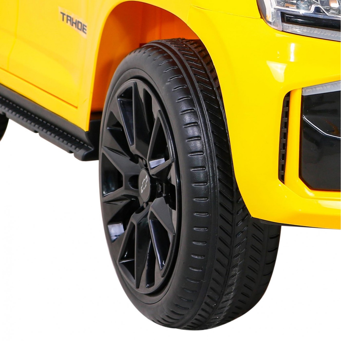 Chevrolet Tahoe Elektrické autíčko pre deti Žlté + Ovládač + EVA + Rádio MP3 + LED
