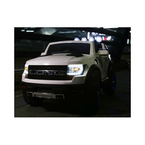 Vozidlo LONG Biely Plastové sedadlo