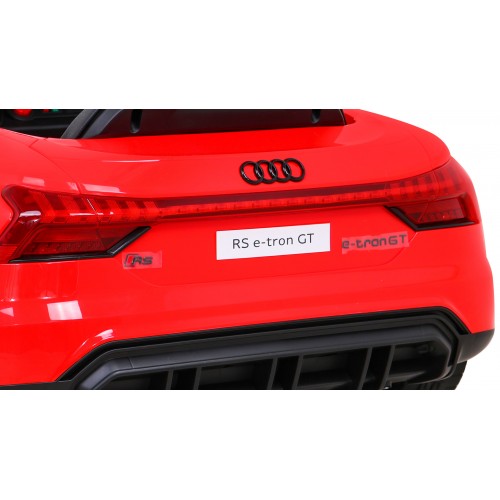 Audi RS E-Tron GT na batériu Červený + Ovládač + Pohon 4x4 + Rádio MP3 + LED + EVA