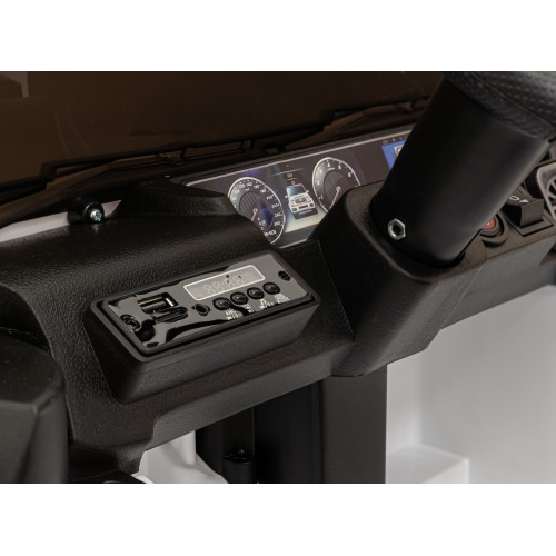 Mercedes AMG G63 pre deti Biely + Ovládač + MP3 LED + Pomalý štart + EVA + Pásy
