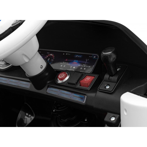 Mercedes Benz AMG EQA pre deti Čierny + Ovládač + 5-bodové pásy + EVA + Displej MP3 + LED