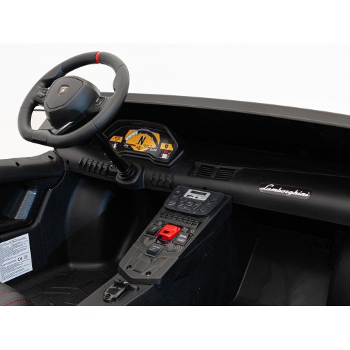 Vozidlo Lamborghini Aventador SV Biele