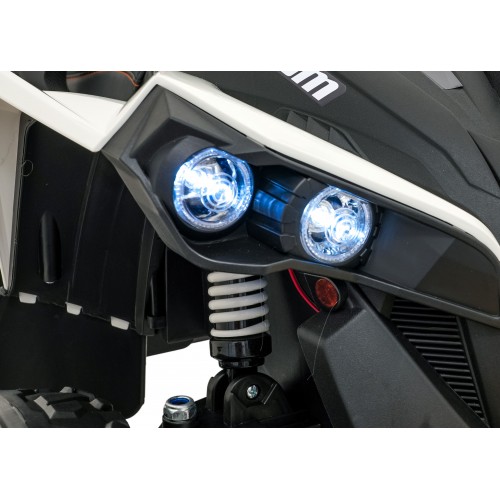 Quad Maverick ATV Biely