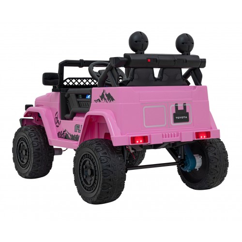 Vozidlo Toyota FJ Cruiser Ružová