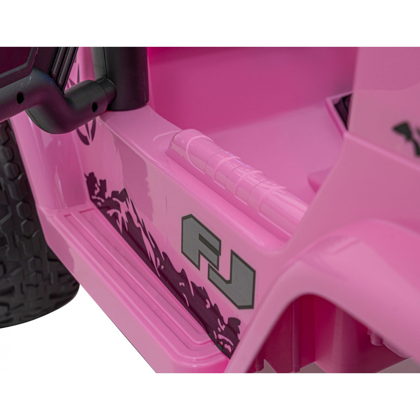 Vozidlo Toyota FJ Cruiser Ružová