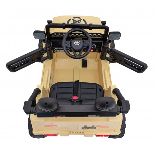 Vozidlo Toyota FJ Cruiser Béžová