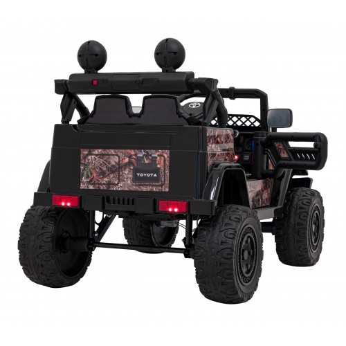 Vozidlo Toyota FJ Cruiser Čierna