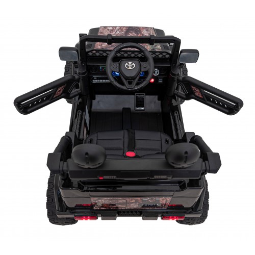 Vozidlo Toyota FJ Cruiser Čierna