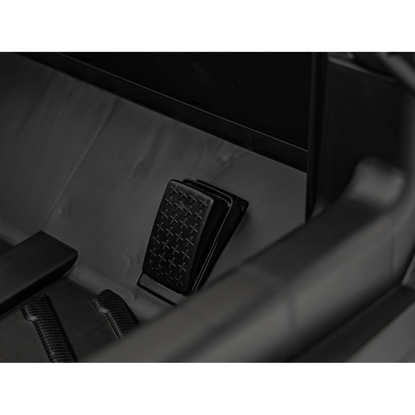 Vozidlo Buggy ATV Defend 4x4 Čierna