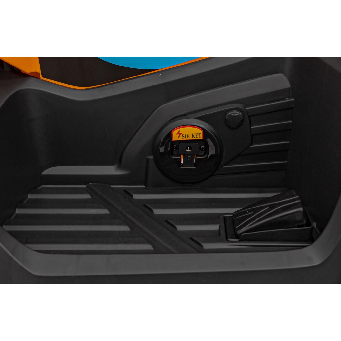 copy of Traktor Blazin BW na akumulator Żółty + Pilot + Wolny Start + Dźwięki Światła