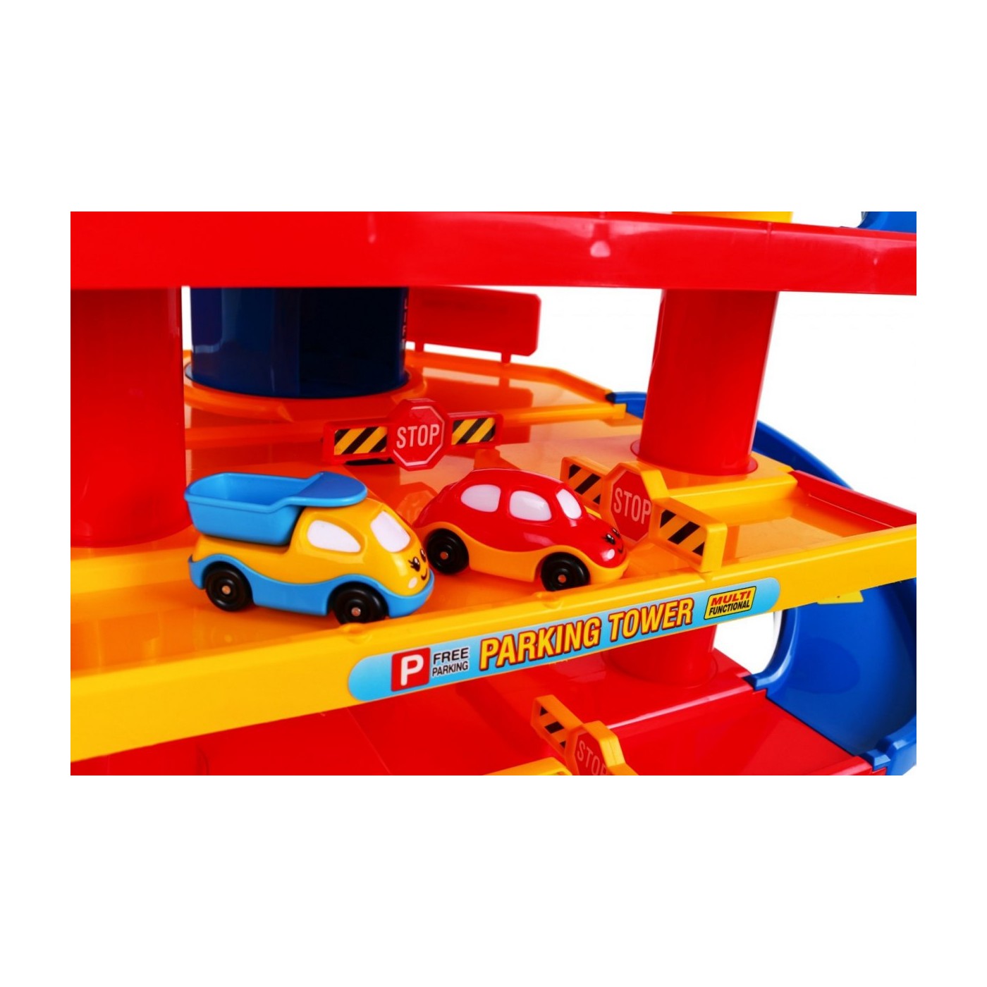 Veľká Garáž Parkovisko 75ks.