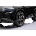 Vozidlo Audi SQ8 Black