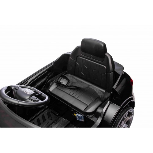 Vozidlo Audi SQ8 Black