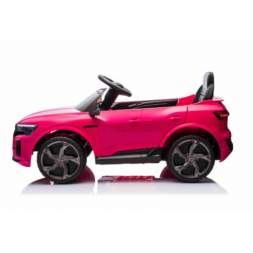 Vozidlo Audi SQ8 Pink