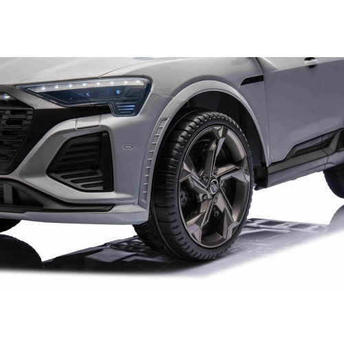 Vozidlo Audi SQ8 Grey